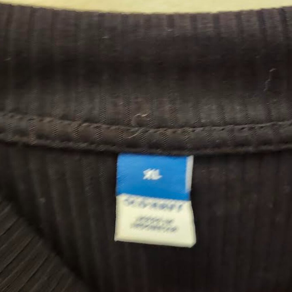 Black Ribbed Mock-Neck Top - Picture 3 of 3